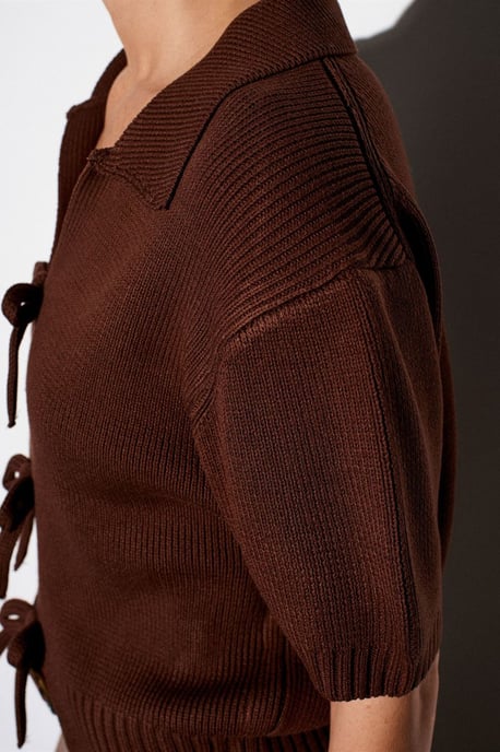 Damen Rippstrick-Acryl Polo-Cardigan mit Schleifenfront - Image 4