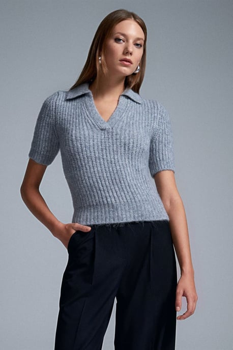 Damen Fitted Ripp-Polo Pullover - Image 1