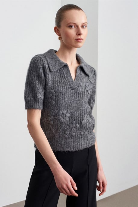 Strukturierter Ripp-Polo-Kragenpullover - Image 4