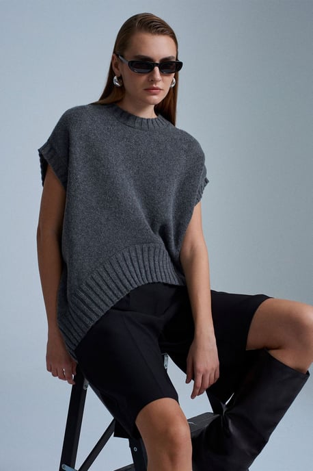 Übergroßer Rippstrick-Pullover-Weste - Image 1