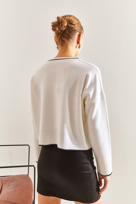Lässig geschnittenes geripptes Crop-Top mit Rundhalsausschnitt - Image 2