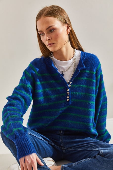 Strickpullover mit strukturiertem Muster und Knopfverschluss - Image 2