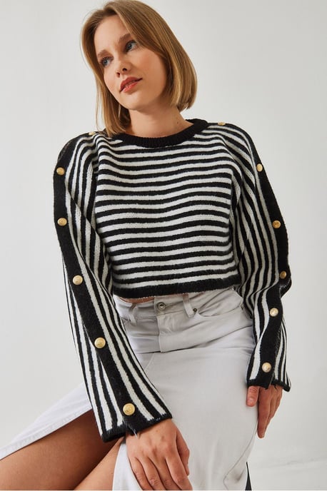 Gestreifter cropped Pulli mit Knopfdetail - Image 4