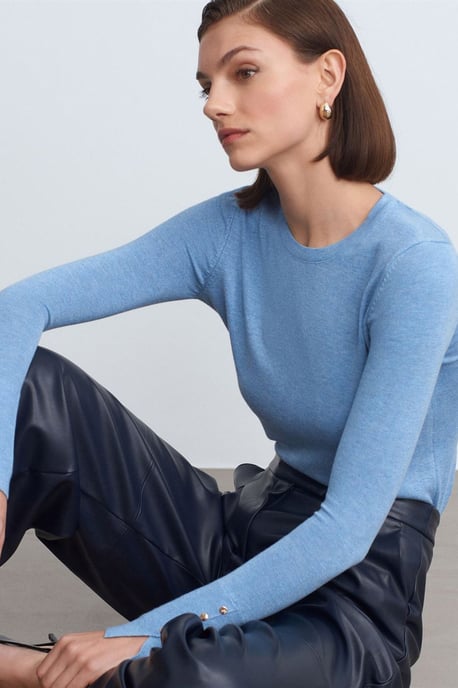 Slim Fit Rippenstrick Rundhals-Pullover - Image 1