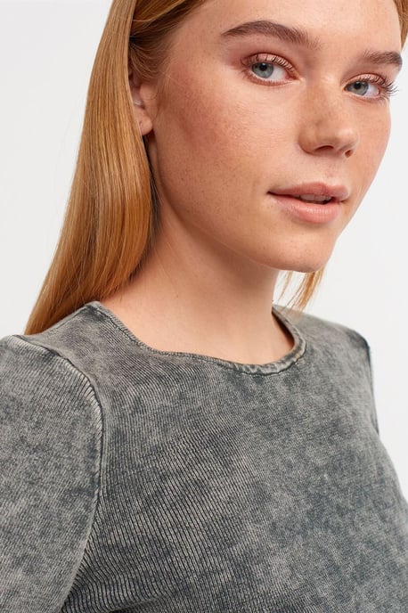 Damen Rippstrick-Crop-Top mit Rundhalsausschnitt - Image 4