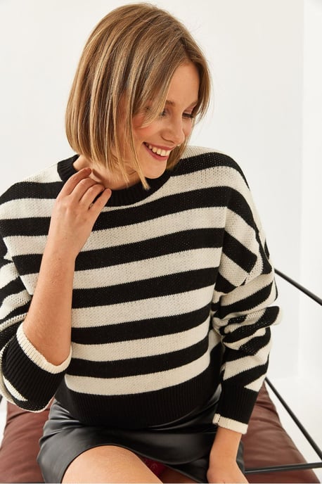 Übergroßer gestreifter Crop-Pullover - Image 2