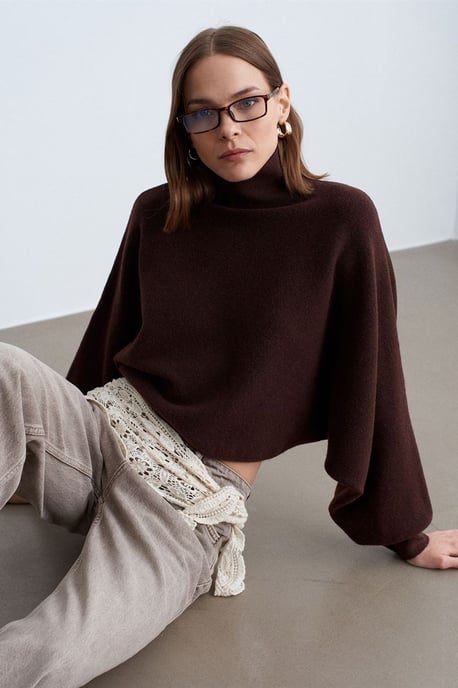 Damen Übergrößen Kürzerer Rollkragenpullover - Image 2