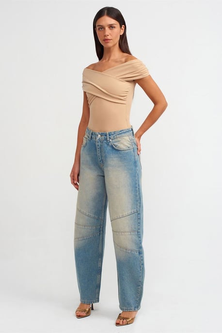 Damen Slim-Fit Strick-Jumpsuit mit schulterfreiem Design - Image 3