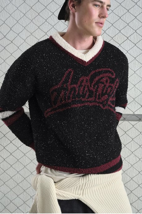 Oversized V-Neck Plüschpullover - Image 1