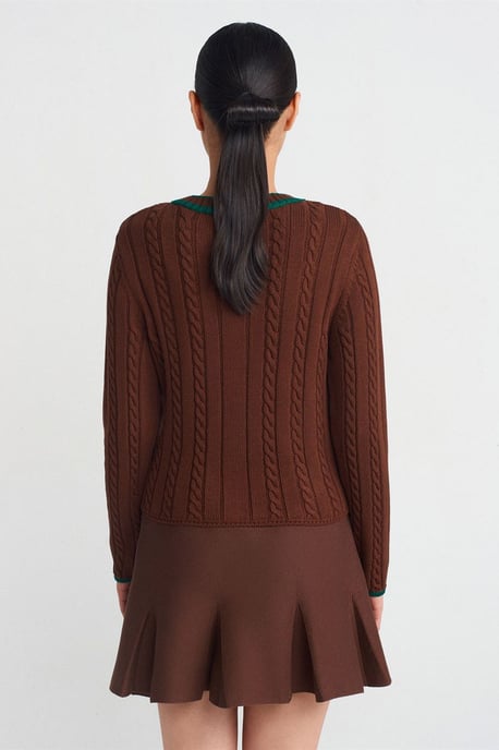 Damen V-Ausschnitt Pullover mit Kabelstrick - Image 2