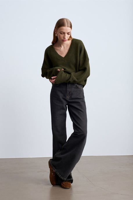 Damen V-Ausschnitt Rippstrickpullover - Image 4