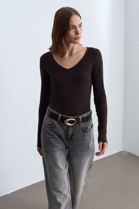 Slim Fit V-Ausschnitt Rippstrickpullover - Image 4