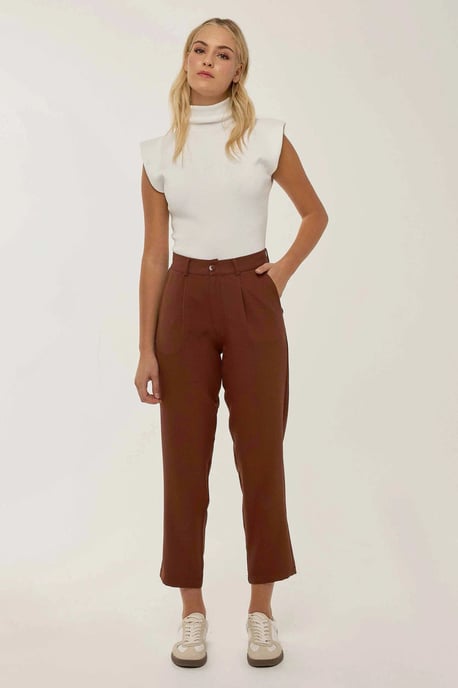 Hochtaillierte plissierte Röhrenhose - Image 1