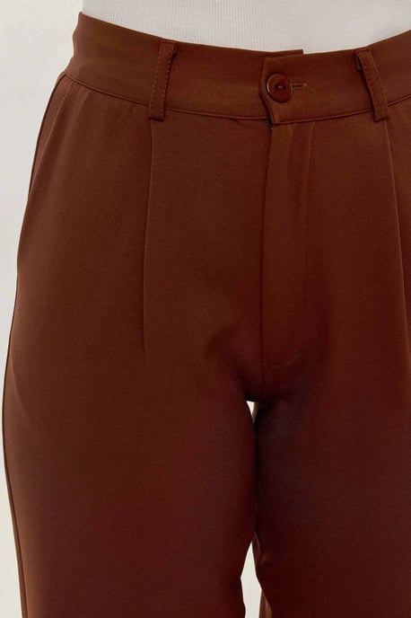 Hochtaillierte plissierte Röhrenhose - Image 4