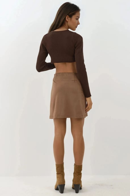 Hochtaillierter Mini-Suede-Rock mit Schlitz - Image 4