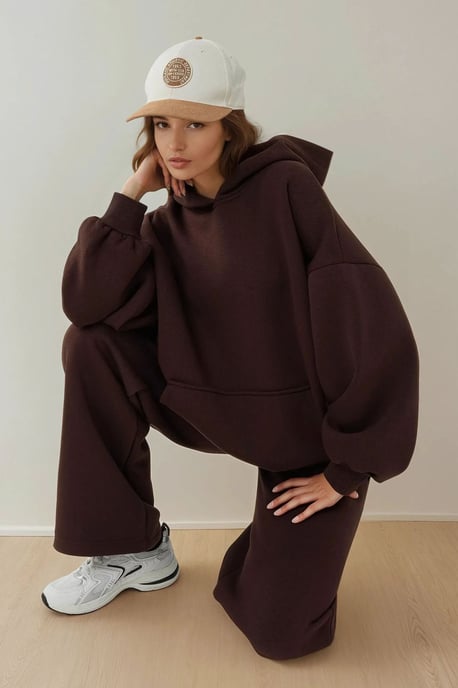Lockerer Oversized-Pullover mit Kapuze und Kängurutasche - Image 4