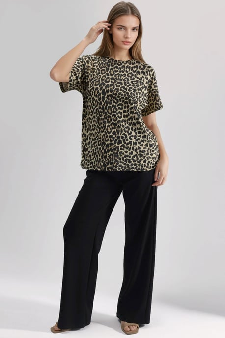 Oversized T-Shirt mit Leopardenmuster und Rundhalsausschnitt - Image 4