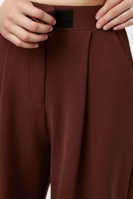 Hochtaillierte elastische Crepe Palazzo-Hose - Image 6