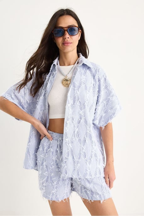 Oversized gestreiftes Co-Ord-Set mit Rüschen Details - Image 3
