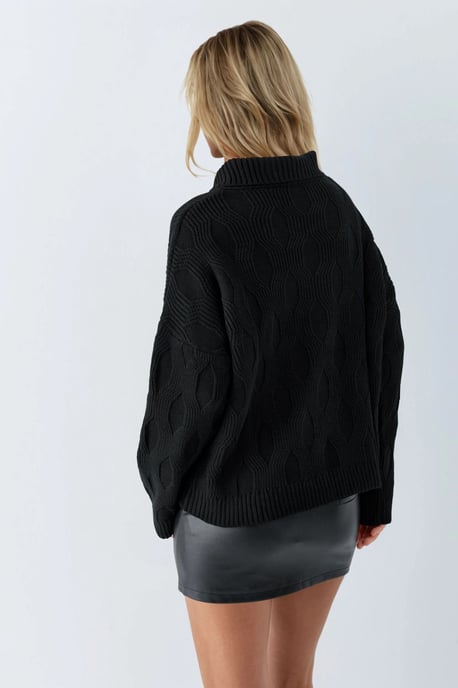Mustertexturierter Strickpullover mit Kragen-Details - Image 2