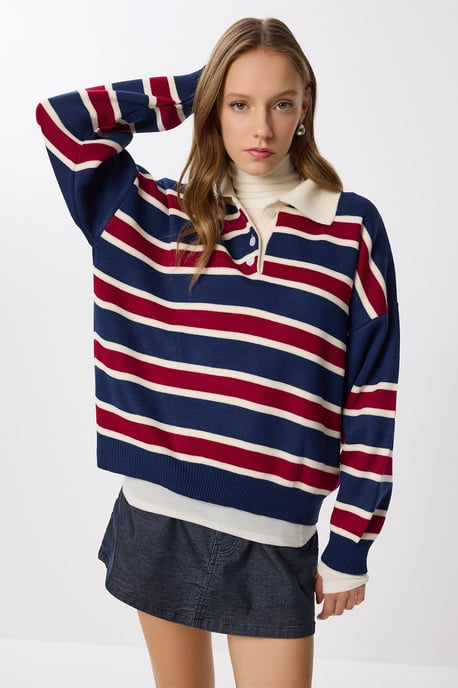 Gestreifter Pullover mit Polokragen - Image 4