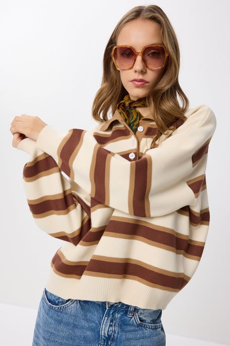 Gestreifter Pullover mit Polokragen - Image 3