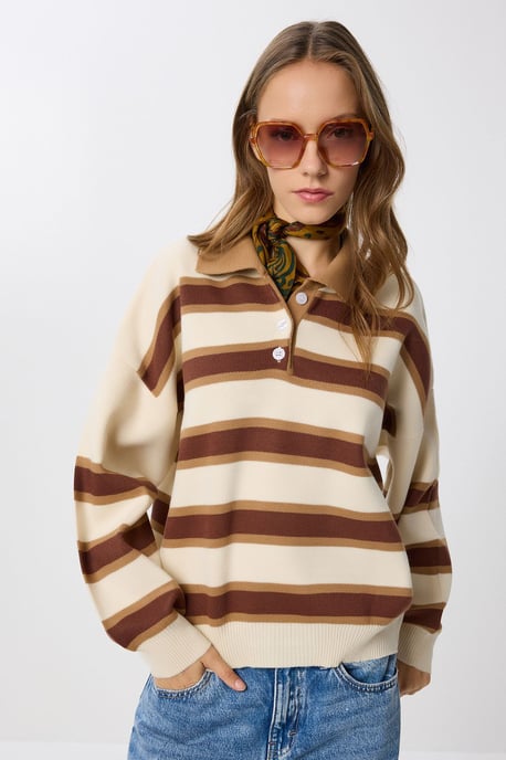 Gestreifter Pullover mit Polokragen - Image 4