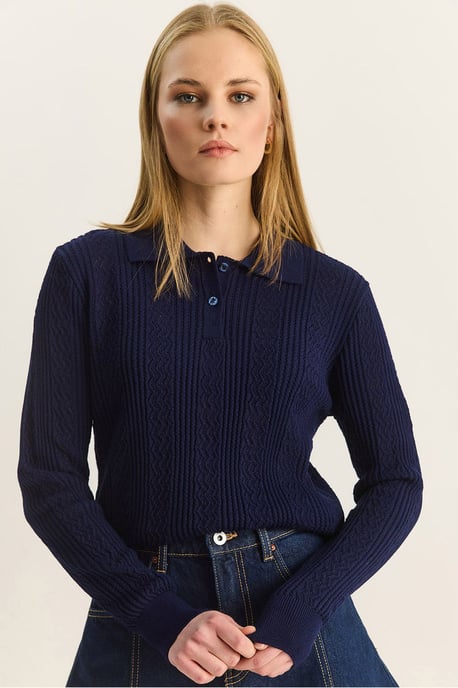 Strickpullover mit strukturiertem Polo-Kragen - Image 1
