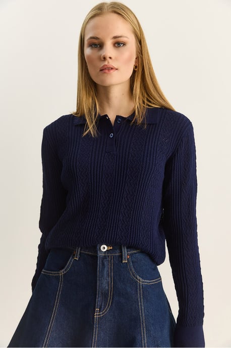 Strickpullover mit strukturiertem Polo-Kragen - Image 5