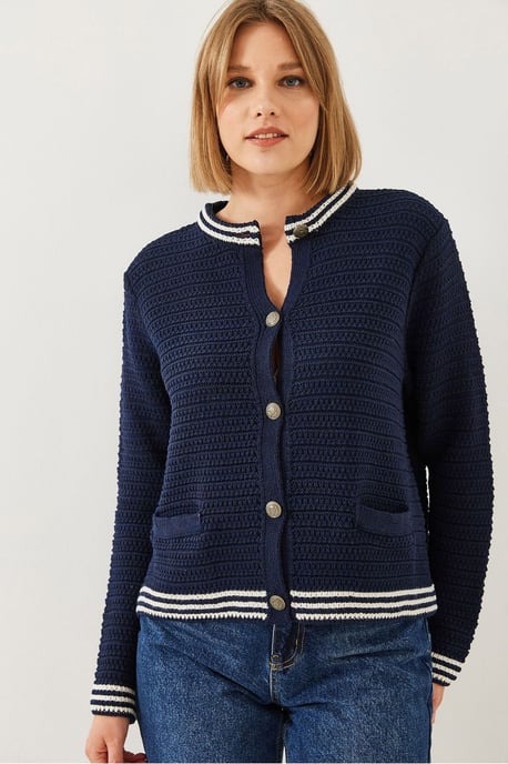 Strickjacke mit Struktur, Knopfverschluss und Taschen - Image 2