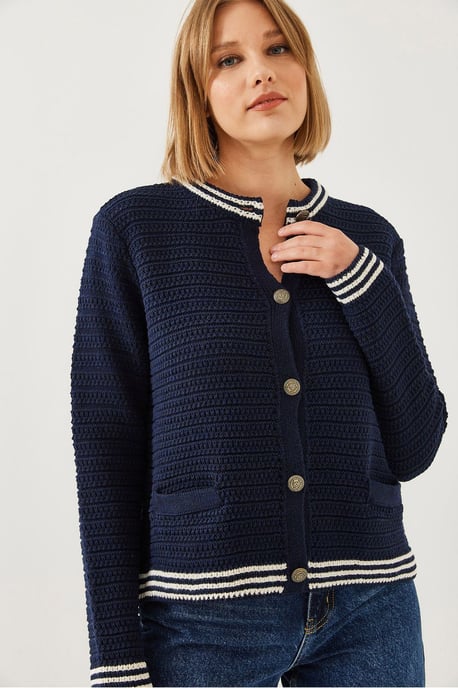 Strickjacke mit Struktur, Knopfverschluss und Taschen - Image 3