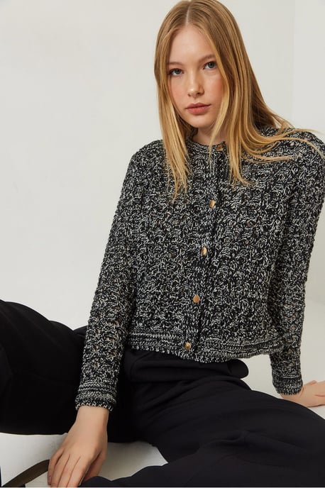 Strukturierter Kurz-Cardigan mit Knopfverschluss - Image 4