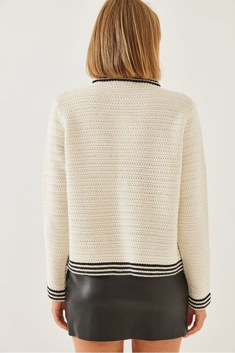 Strickjacke mit Struktur, Knopfverschluss und Taschen - Image 2