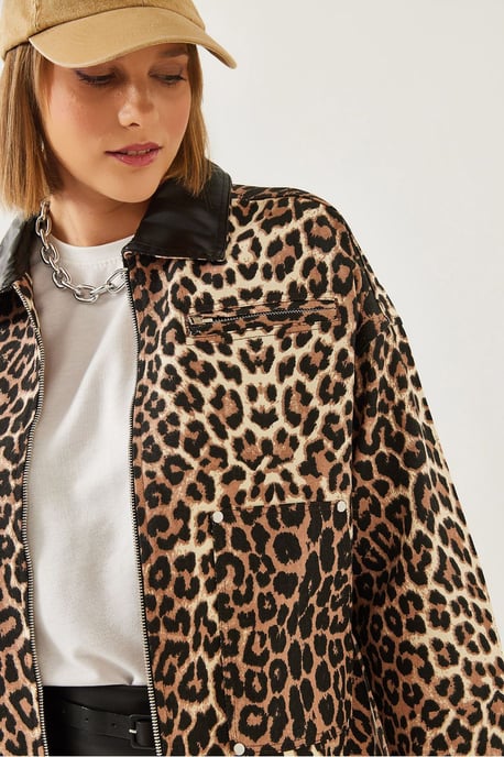Leopard-Print Kunstlederjacke mit Pompom - Image 4