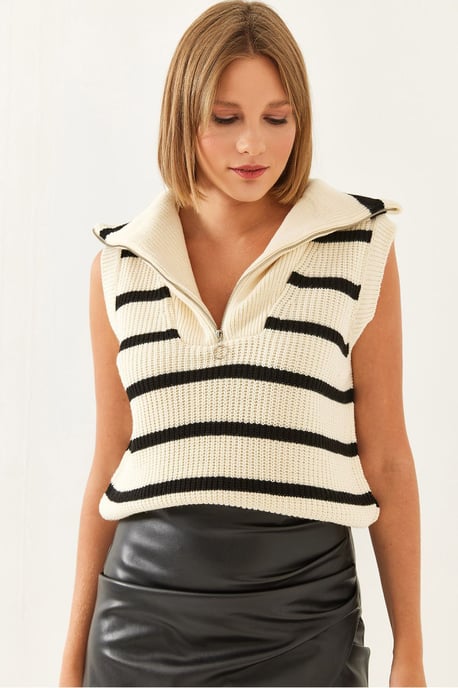 Gestreifter Strickpullover mit Reißverschluss-Kragen - Image 1