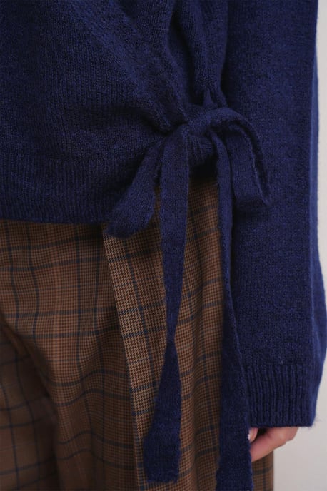 Rippstrick V-Ausschnitt Cardigan mit Bindeband - Image 5