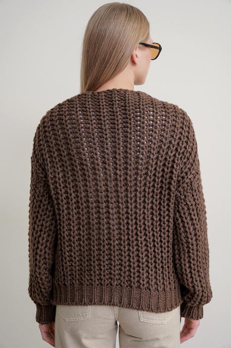 Übergroßer Gerippter Strickcardigan mit V-Ausschnitt und Taschen - Image 4