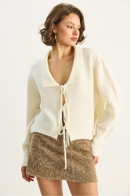 Übergroße V-Ausschnitt-Ripp-Strickjacke mit Bindeband - Image 3