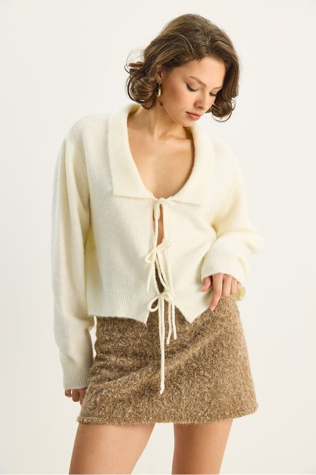 Übergroße V-Ausschnitt-Ripp-Strickjacke mit Bindeband - Image 4
