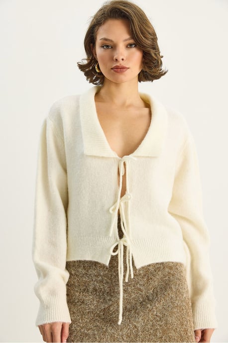 Übergroße V-Ausschnitt-Ripp-Strickjacke mit Bindeband - Image 6