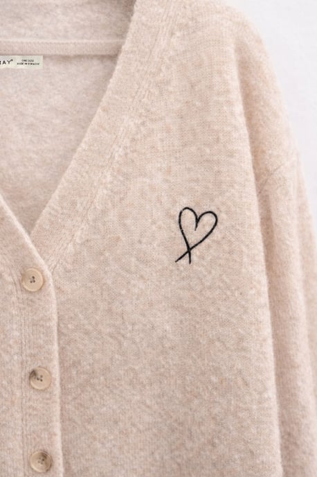 Übergroßer Strick-Cardigan mit Herzdetail - Image 2