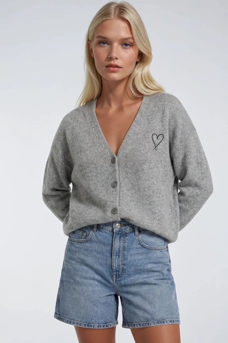 Übergroßer Strick-Cardigan mit Herzdetail - Image 1