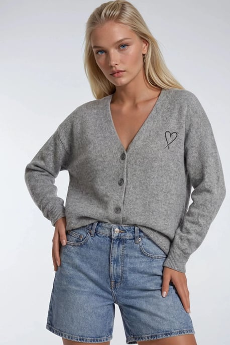 Übergroßer Strick-Cardigan mit Herzdetail - Image 3