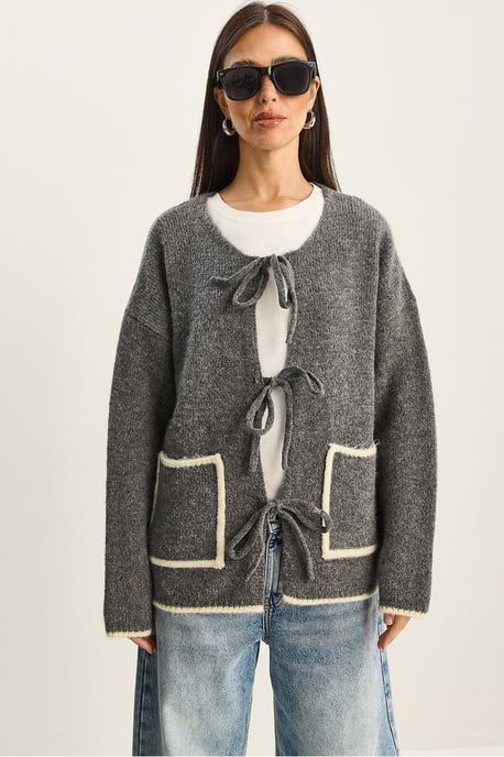 Übergroßer Strickcardigan mit Krawattenschluss - Image 1