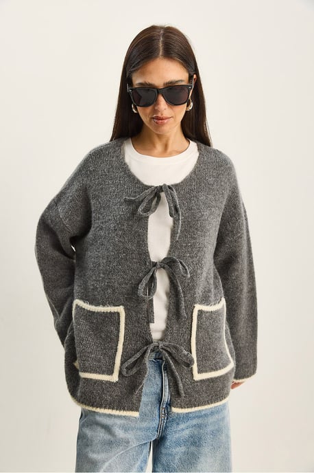Übergroßer Strickcardigan mit Krawattenschluss - Image 2