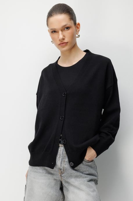 Langer Rippstrick-Cardigan mit V-Ausschnitt und Knopfverschluss - Image 2