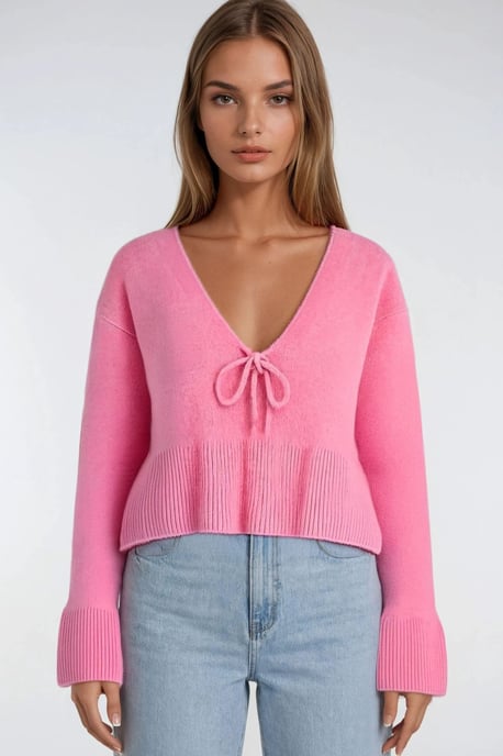 Knitpullover mit tiefem, detailliertem V-Ausschnitt und Rüschen - Image 2