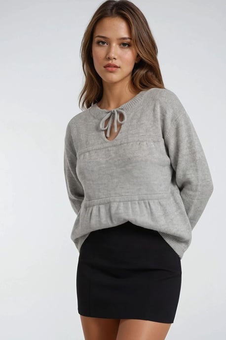 Locker gestrickter Pullover mit Bindeband - Image 3