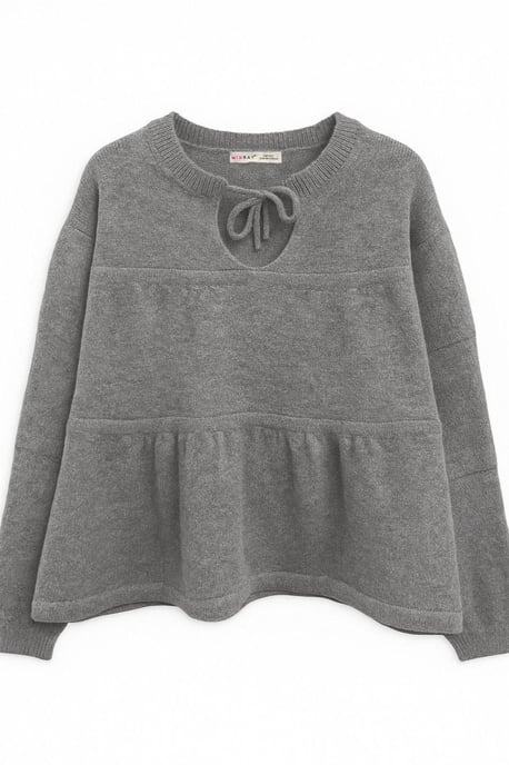 Locker gestrickter Pullover mit Bindeband - Image 1