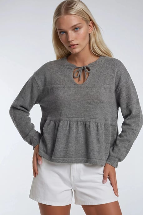 Locker gestrickter Pullover mit Bindeband - Image 3